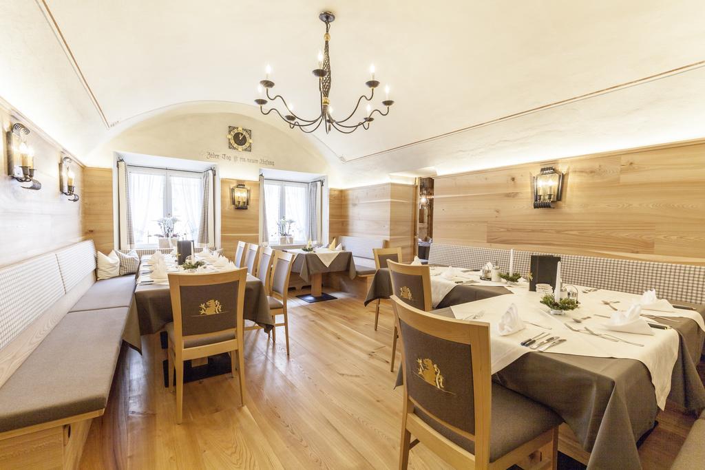 Gasthof Zum Goldenen Loewen Nauders Extérieur photo
